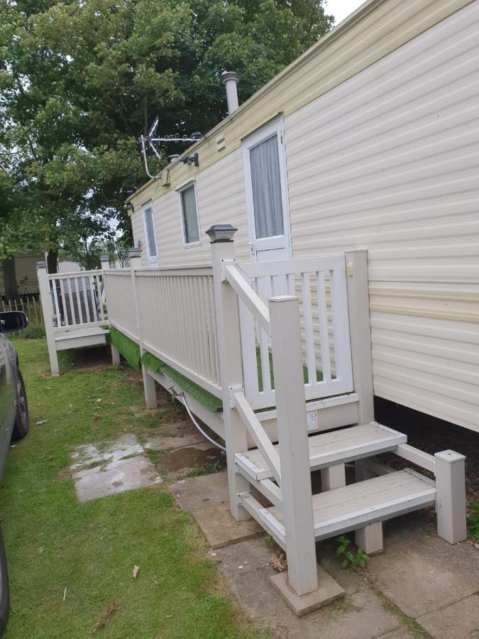 R And B Static Caravan Скегнесс Экстерьер фото